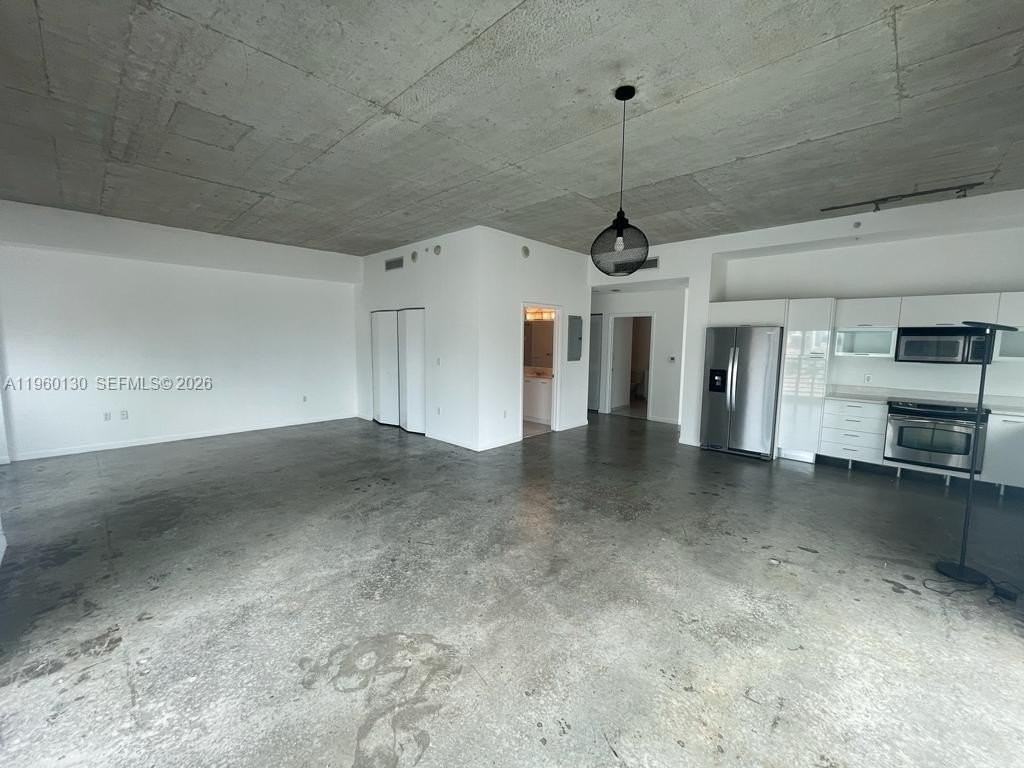 133 Ne 2nd Ave #1813 - Photo 2 of 7