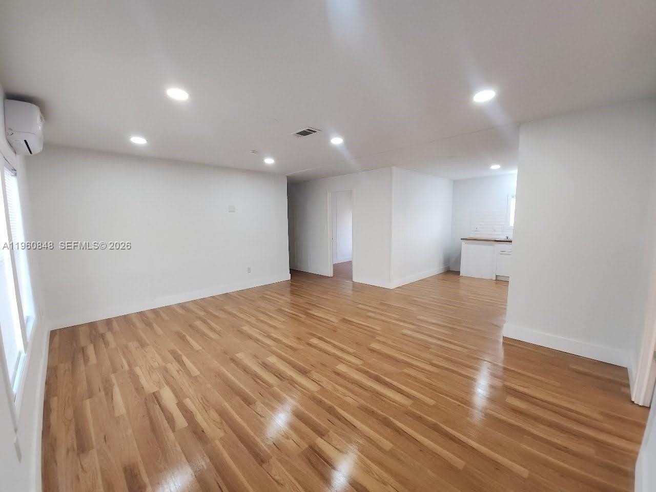 22966 Seaspray Pl #H - Photo 3 of 34