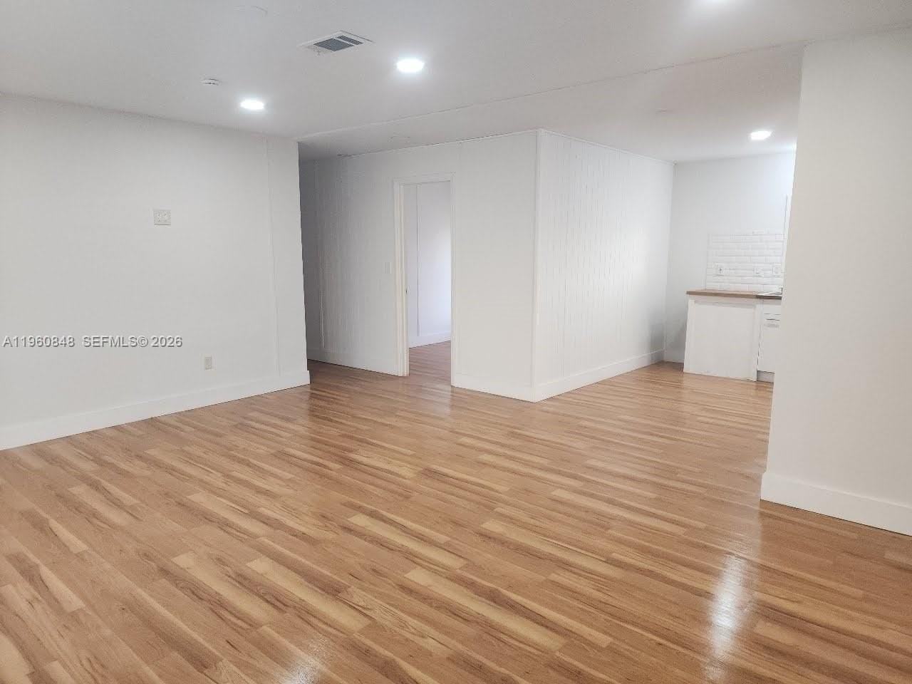 22966 Seaspray Pl #H - Photo 4 of 34