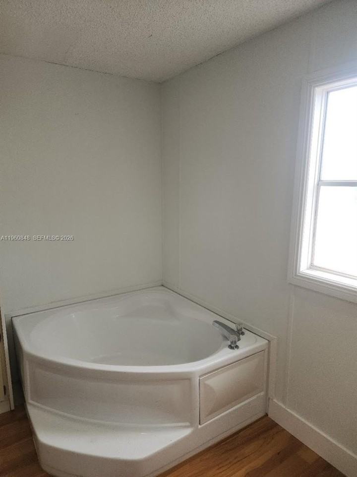 22966 Seaspray Pl #H - Photo 6 of 34