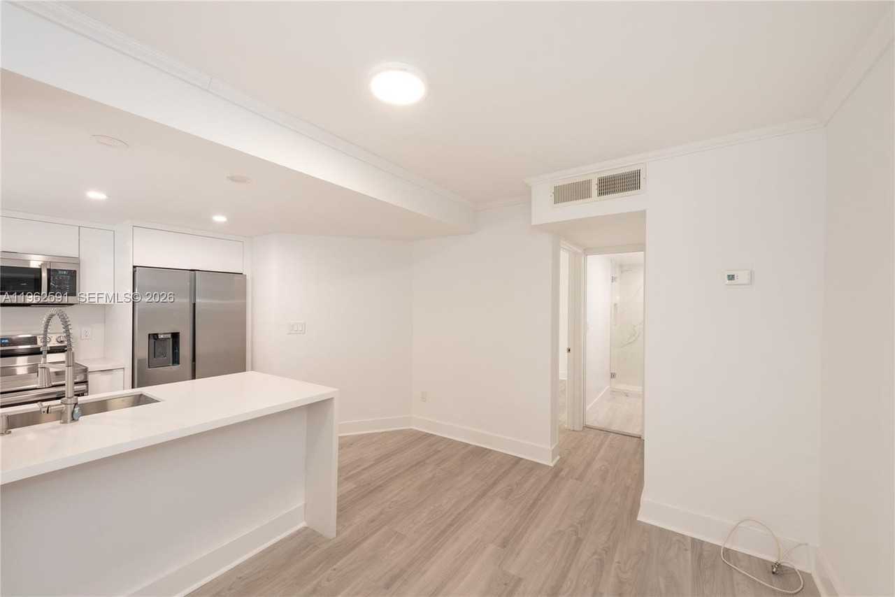 230 Sunrise Dr #1 - Photo 6 of 18