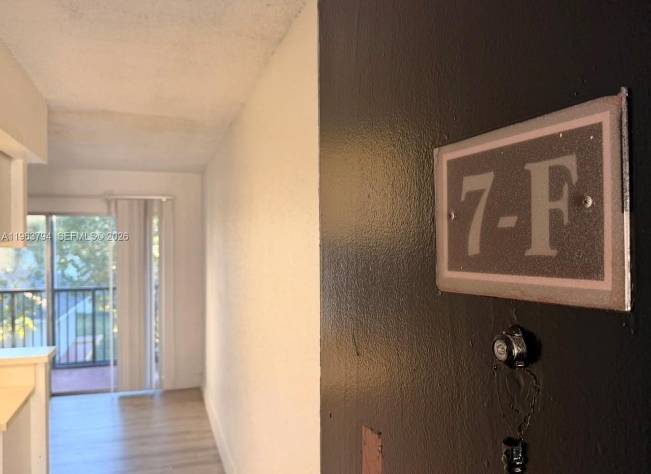 4535 Treehouse Ln #F - Photo 4 of 23