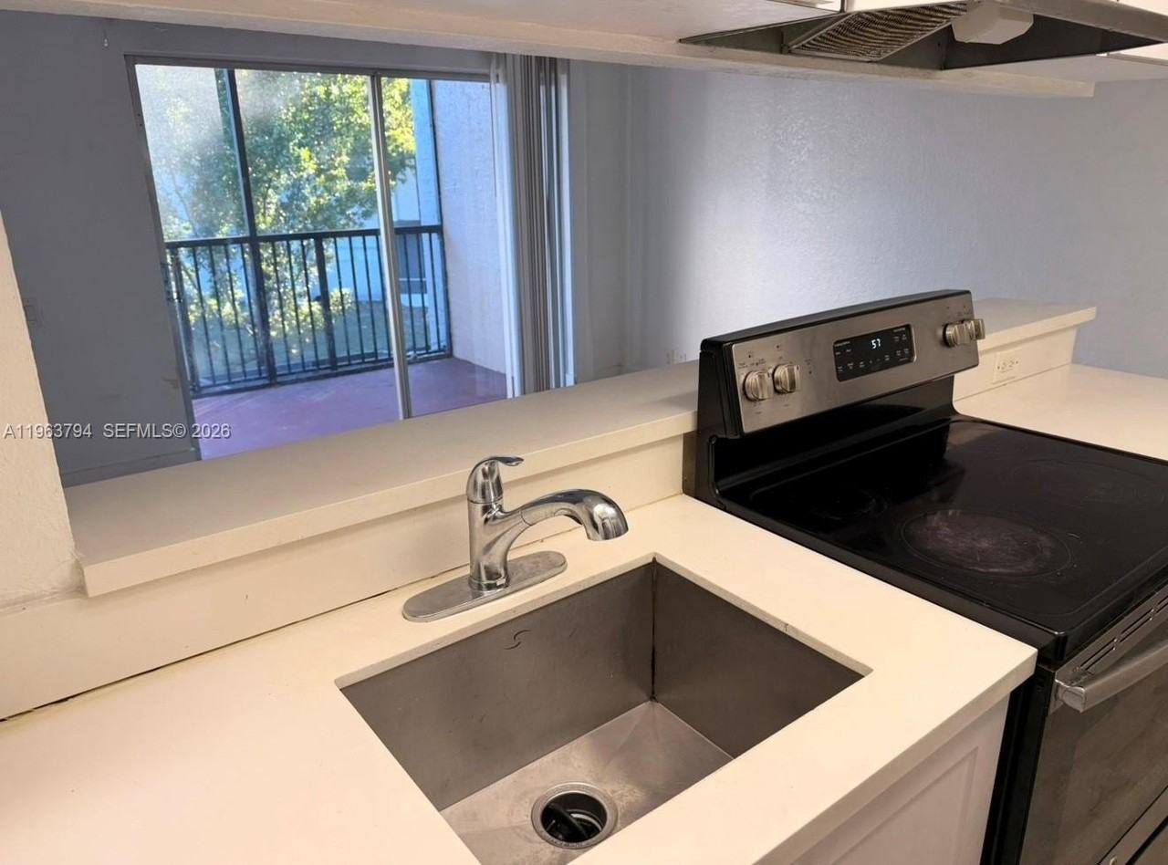 4535 Treehouse Ln #F - Photo 5 of 23