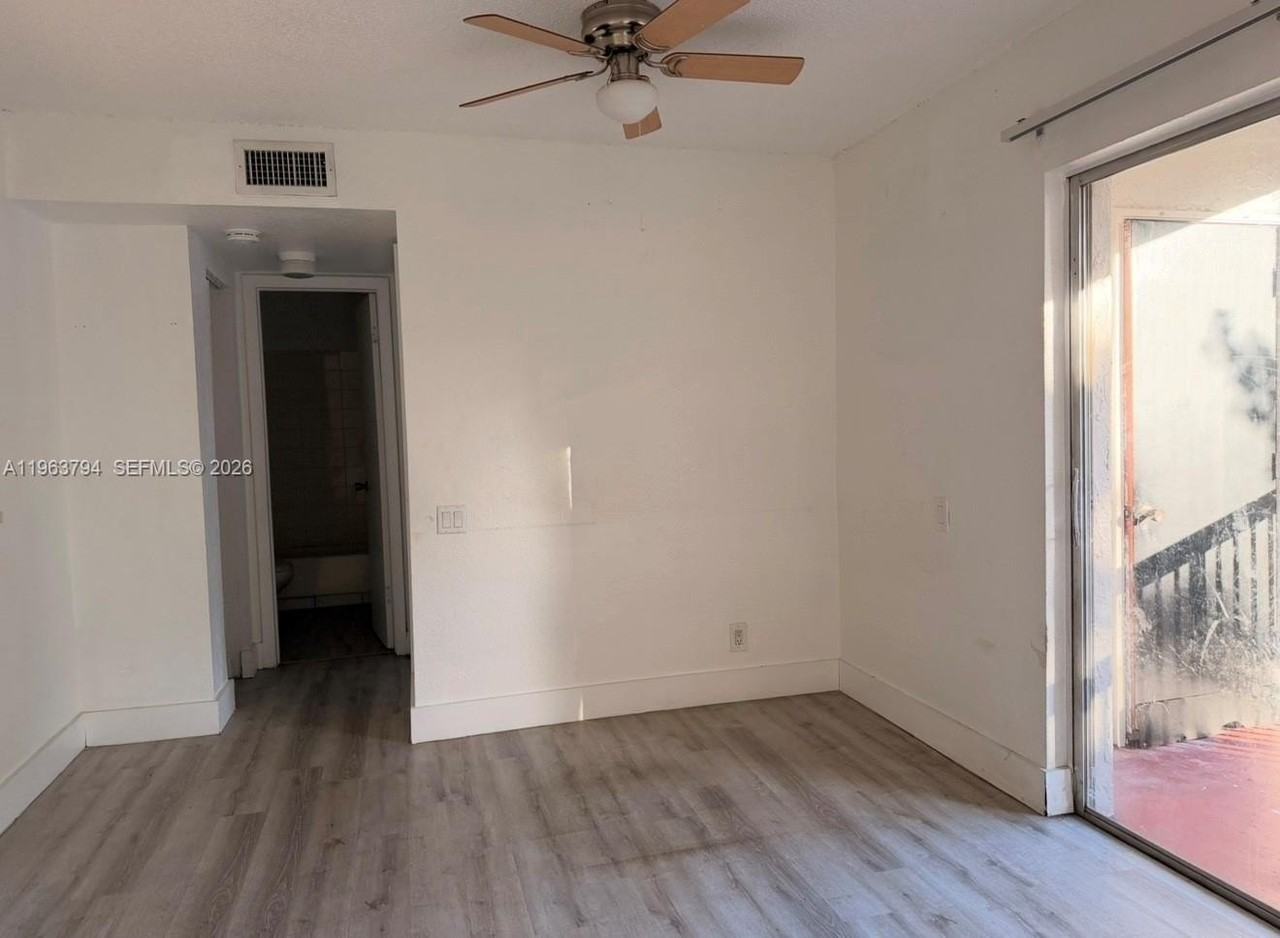 4535 Treehouse Ln #F - Photo 7 of 23