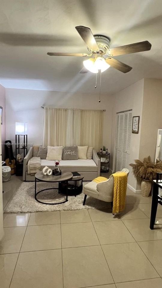 2622 Grant St #A - Photo 3 of 4