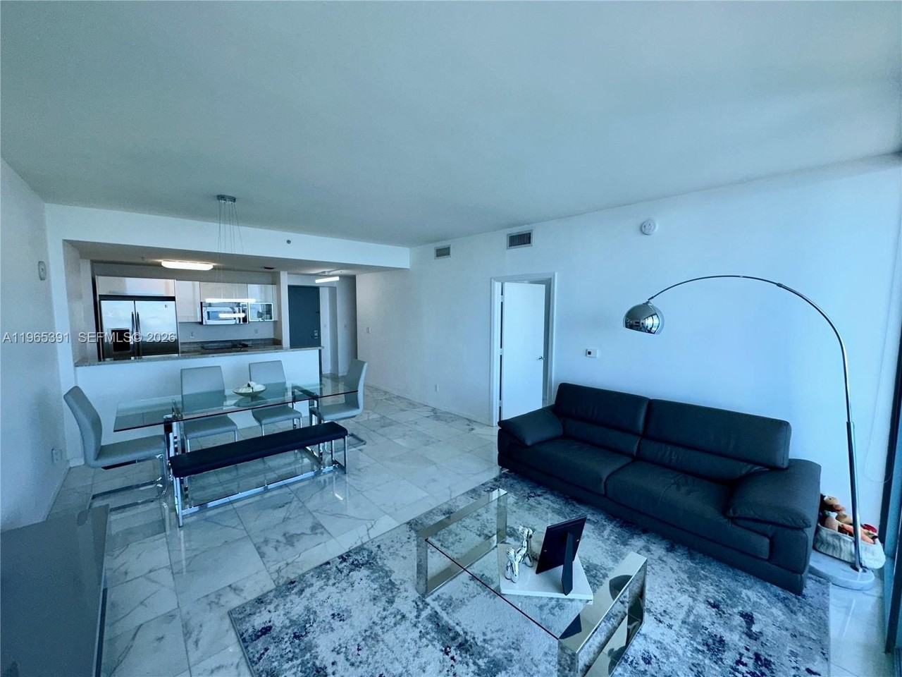 601 Ne 36th St #3111 - Photo 5 of 35