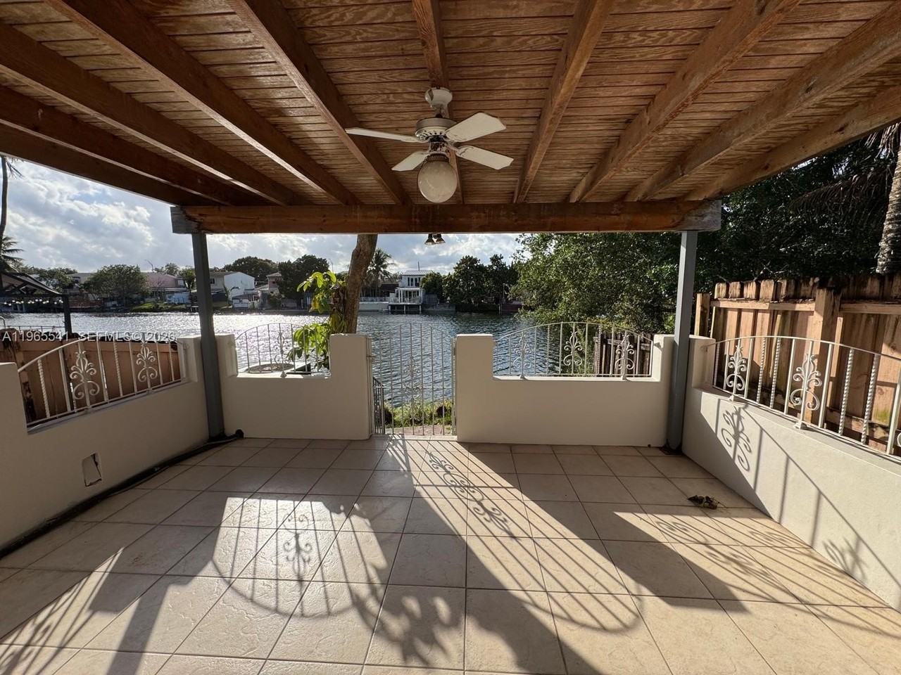 7520 W 15th Ct - Photo 7 of 23