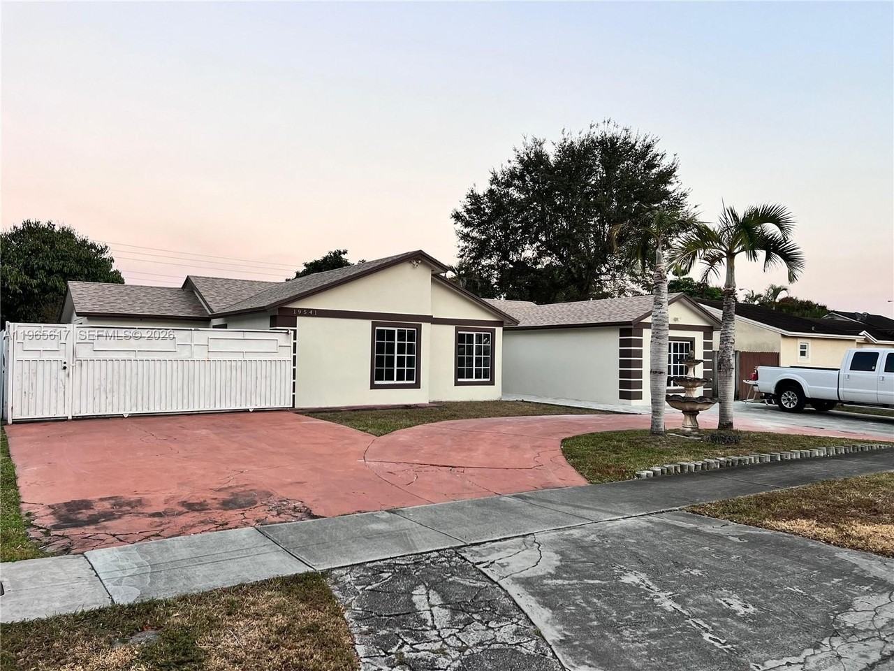 19541 Nw 57th Ct #0 - Photo 2 of 4