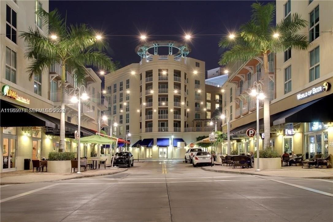 7275 Sw 90th St #C312 - Photo 7 of 9