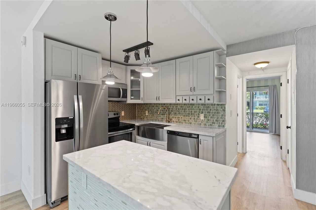 67 Harwood H #H - Photo 2 of 18