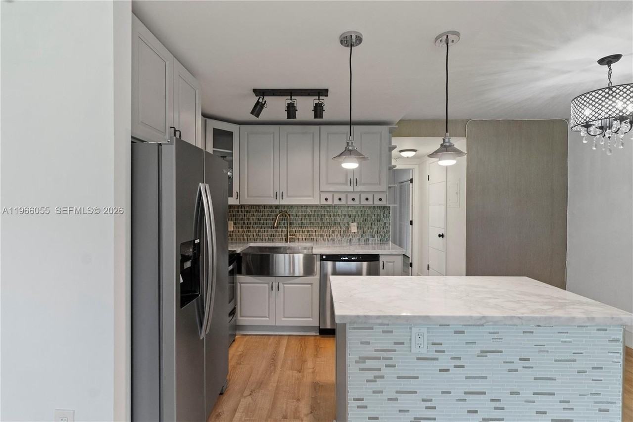 67 Harwood H #H - Photo 3 of 18