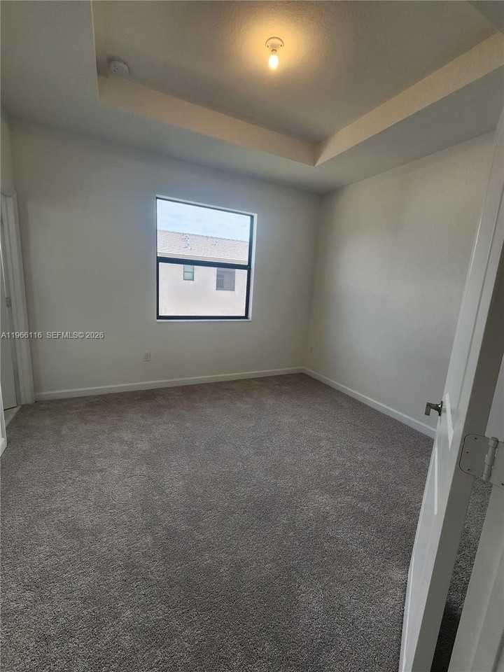 23331 Sw 128th Ave #23331 - Photo 7 of 16