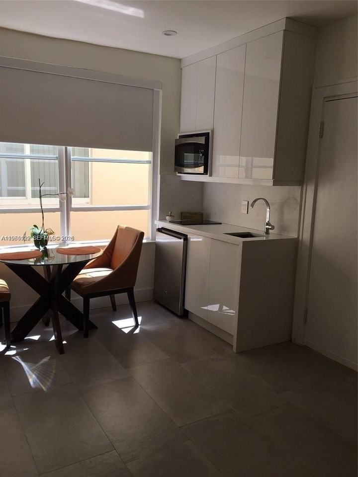 119 Menores Ave #8A - Photo 4 of 18