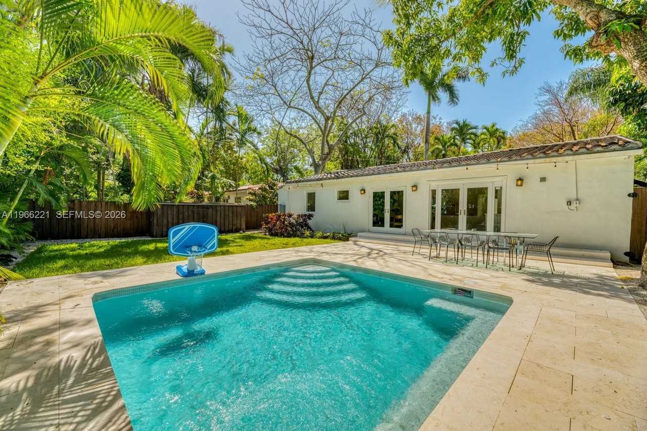 4071 Barbarossa Ave - Photo 2 of 20