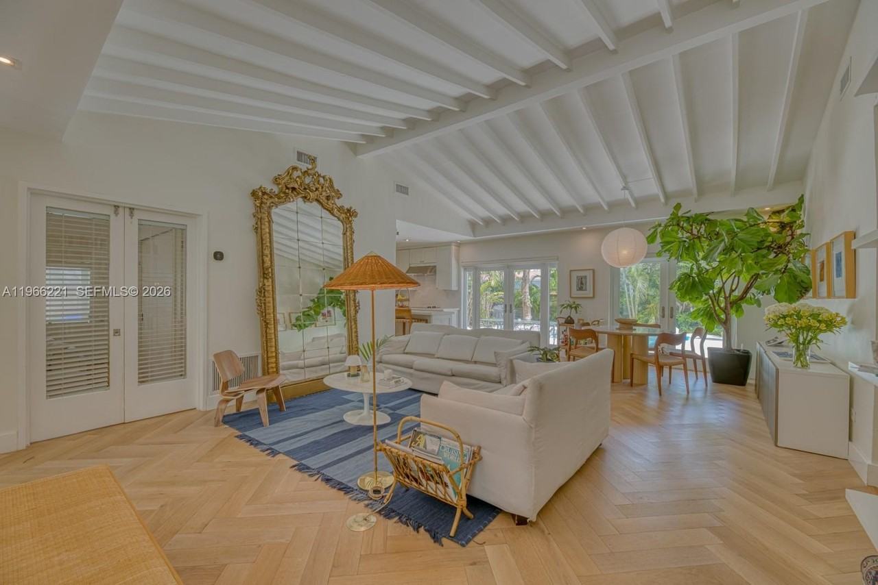 4071 Barbarossa Ave - Photo 5 of 20