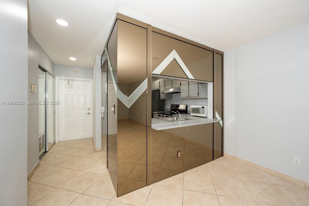 10537 Nw 11th St #202 - Photo 2 of 22