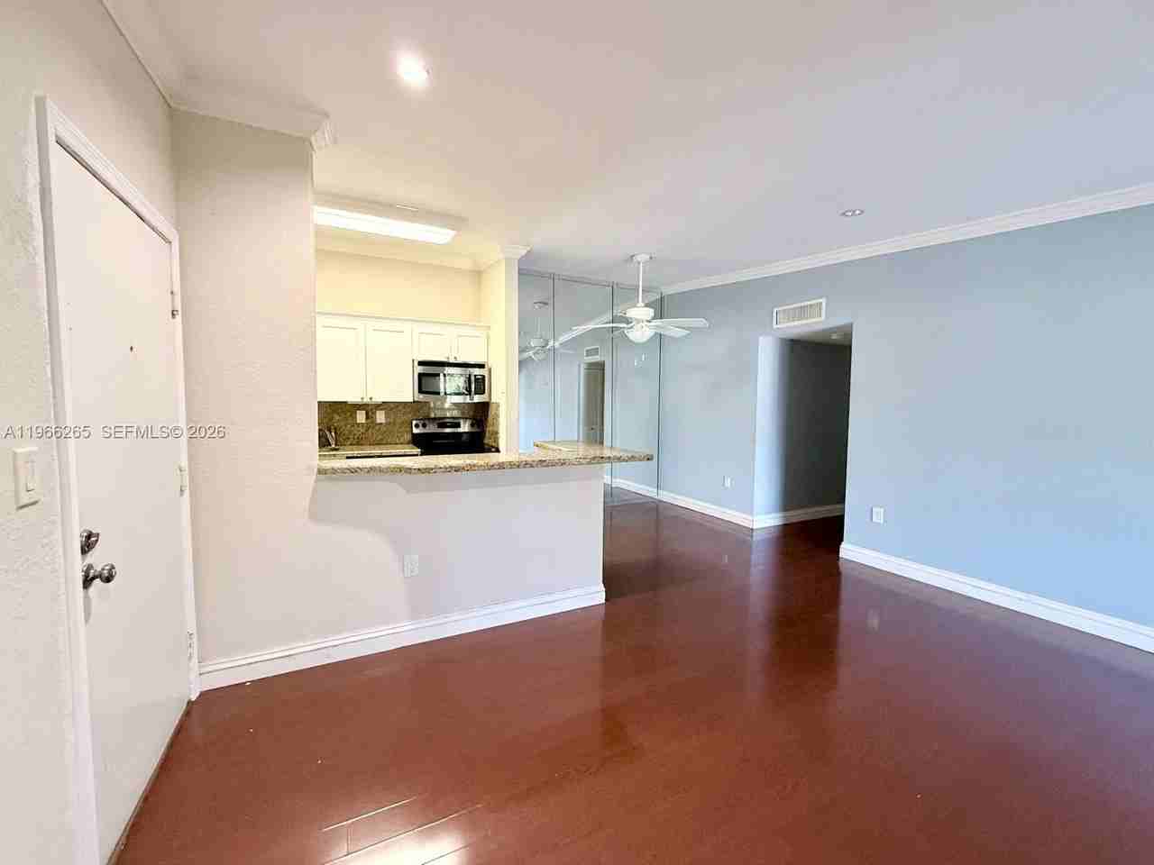 801 Ne 199th St #204-10 - Photo 5 of 15