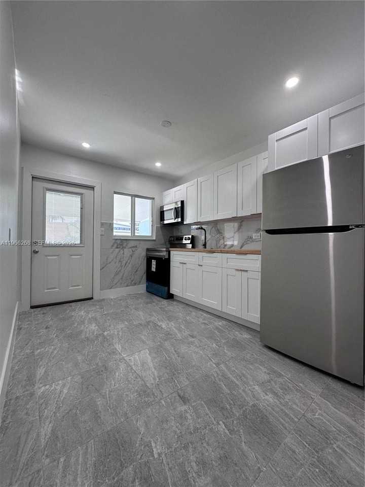 1250 Nw 57th St #1252 - Photo 2 of 27