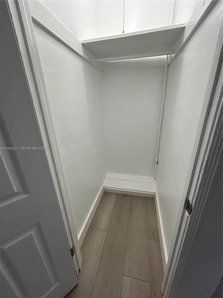 1007 Pennsylvania Ave #14 - Photo 6 of 12