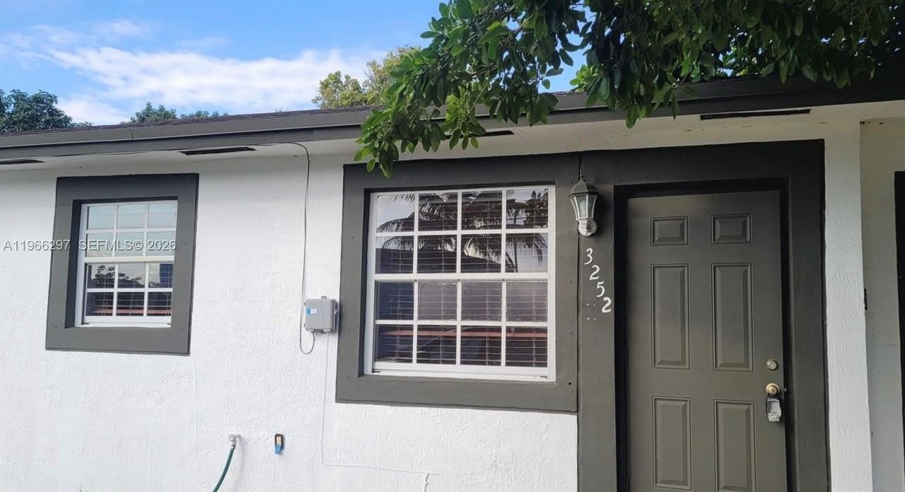 3252 Nw 94th St #0 - Photo 3 of 16