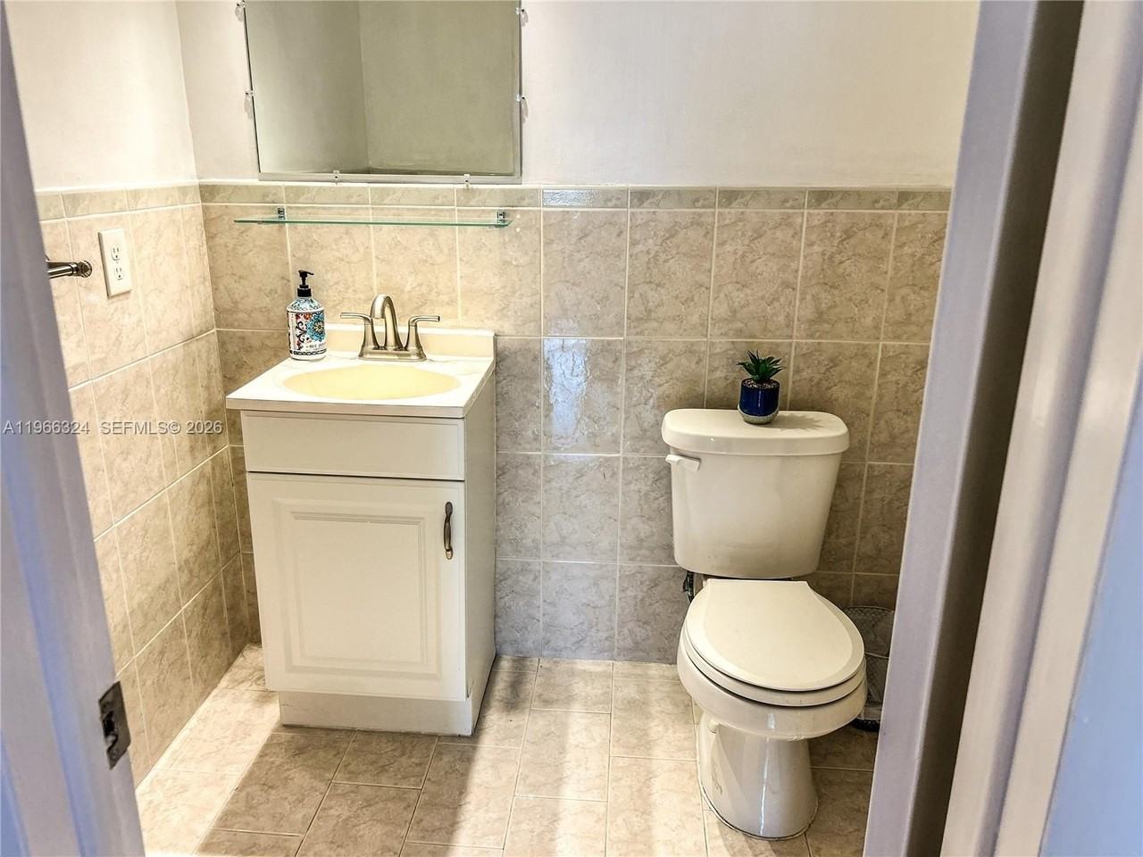 3860 Ne 170th St #311 - Photo 7 of 15