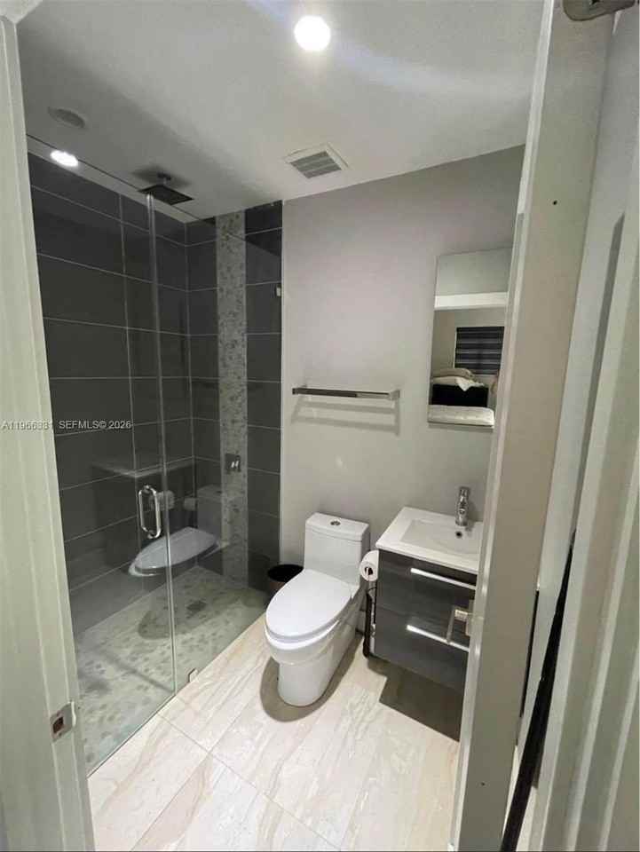 344 Nw 136th Pl #B - Photo 6 of 8