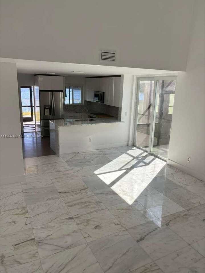 11705 Nw 12th St #11705