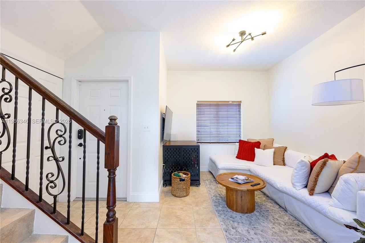 17815 Nw 74th Ct #17815 - Photo 6 of 26