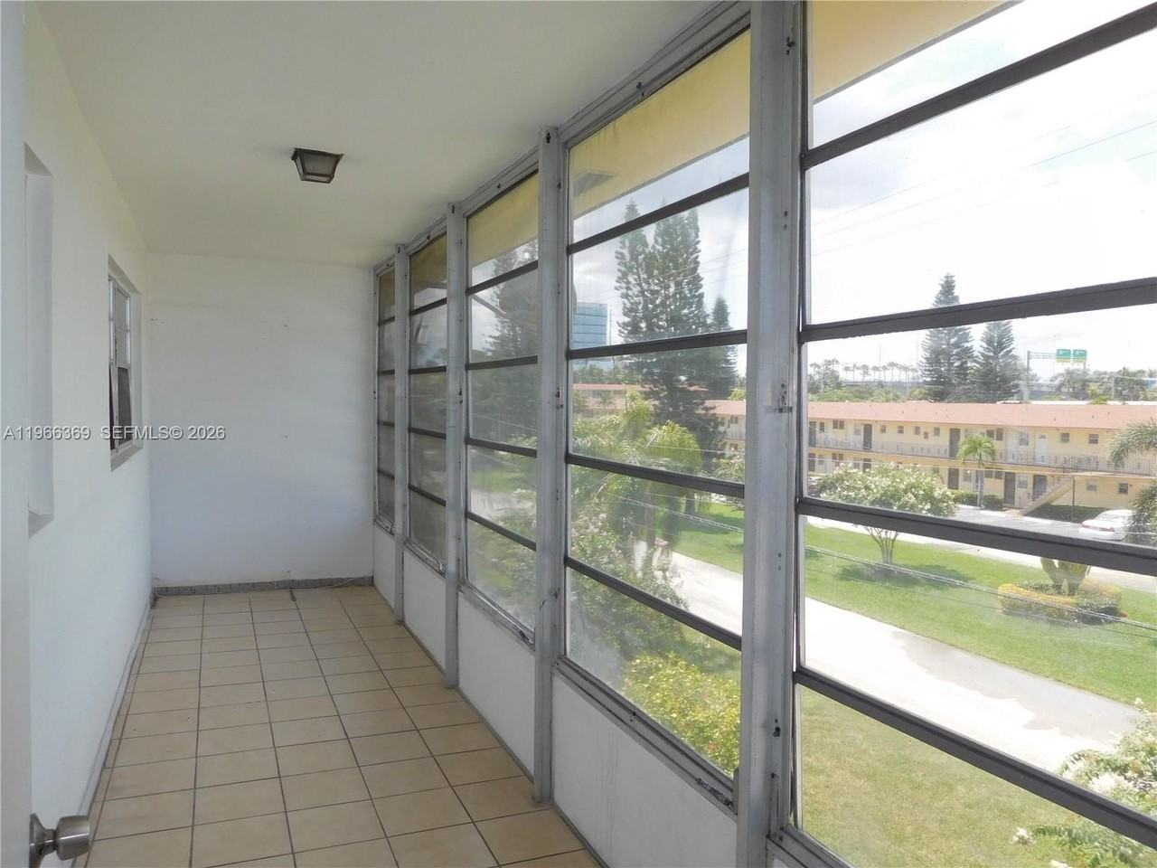 2810 Ne 201st Ter #G330 - Photo 3 of 11