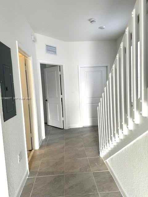 2582 Se 29th St - Photo 5 of 28