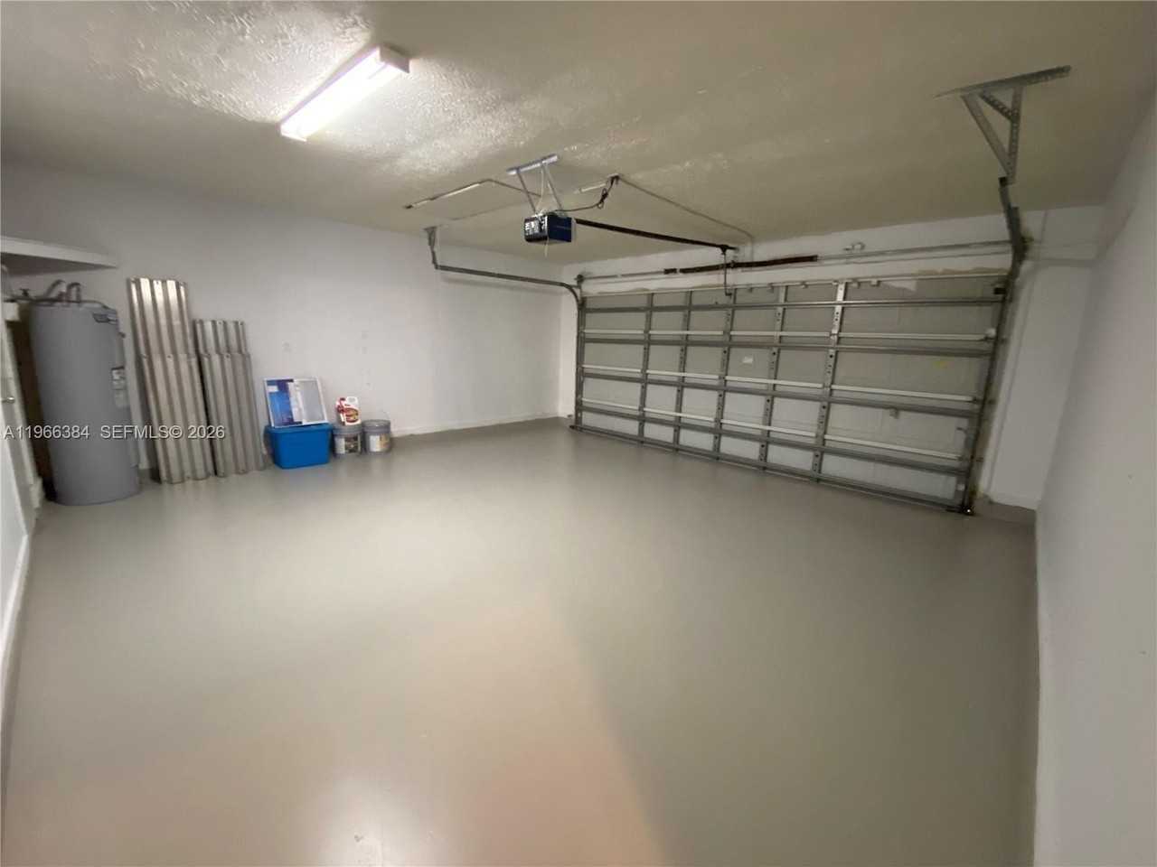 371 Se Fairchild Ave #0 - Photo 5 of 29