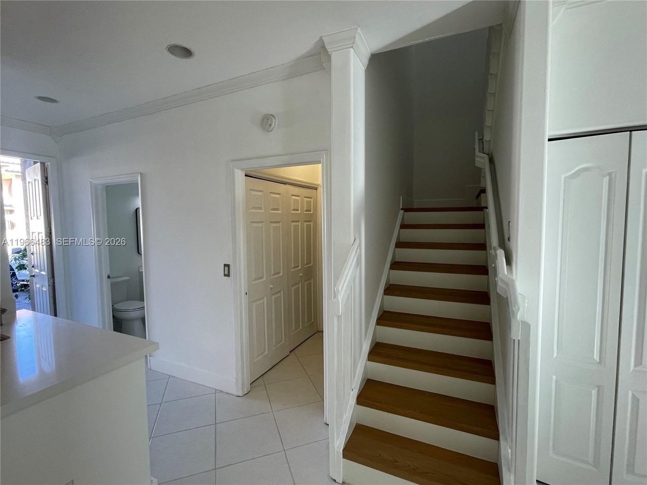 703 Ne 195th St #703 - Photo 3 of 27