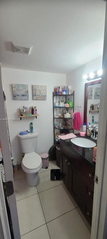 4620 Nw 79th Ave #1A - Photo 7 of 10