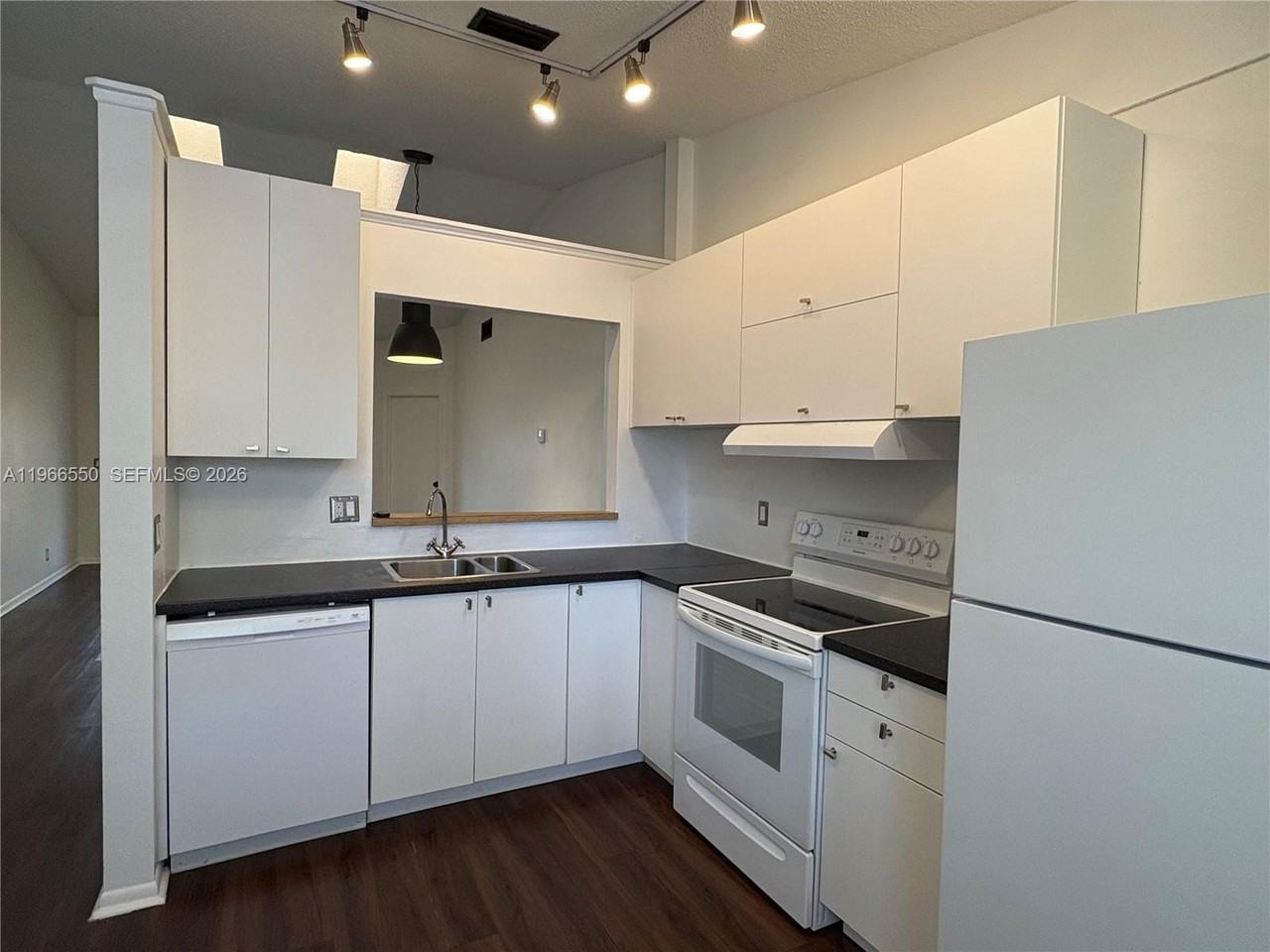 2491 Nw 56th Ave #4-17 - Photo 5 of 14