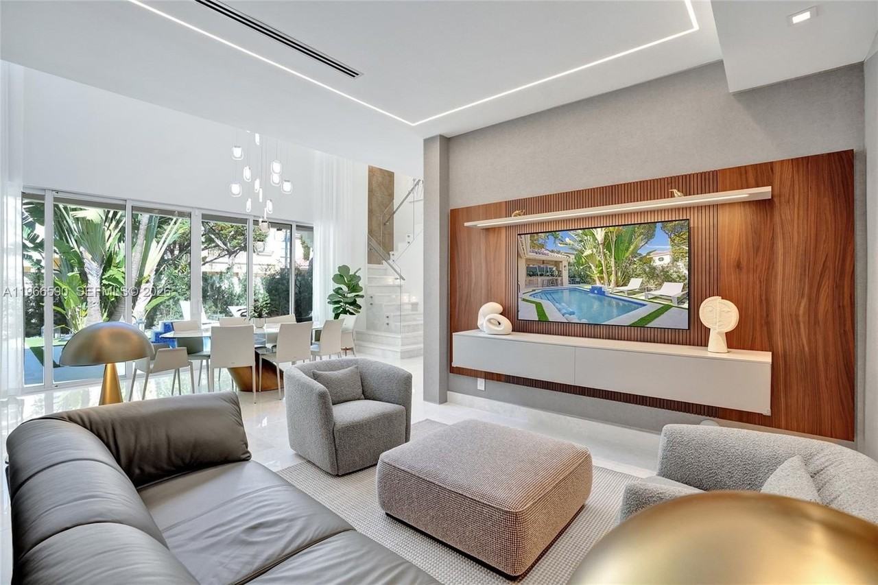 20824 Ne 37th Ave #20824 - Photo 6 of 50