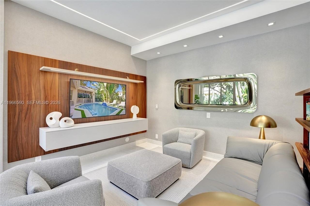 20824 Ne 37th Ave #20824 - Photo 7 of 50