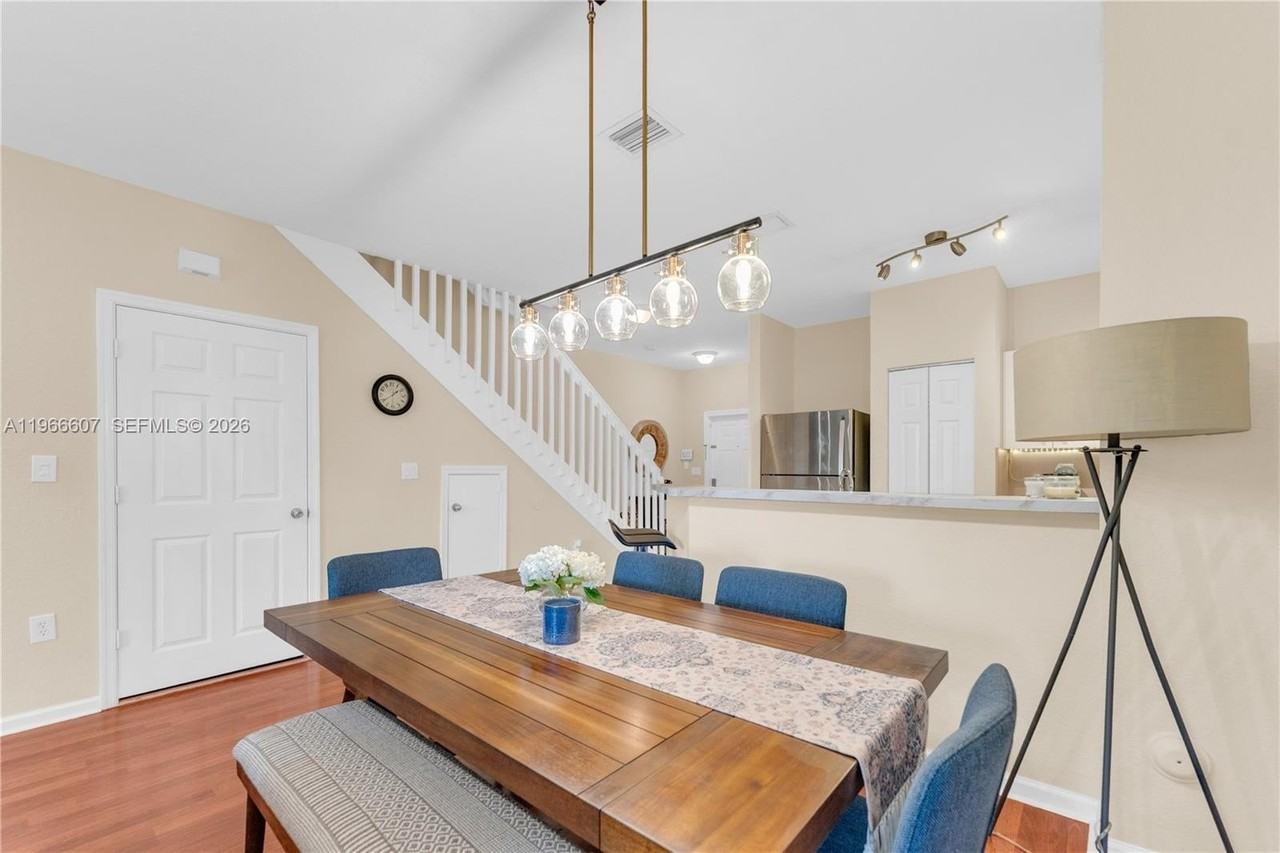 8844 S Isles Cir #0 - Photo 6 of 37