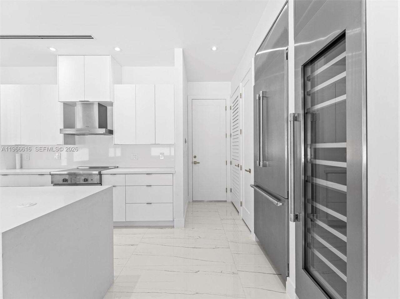 17902 Sw 149th Ct - Photo 7 of 35