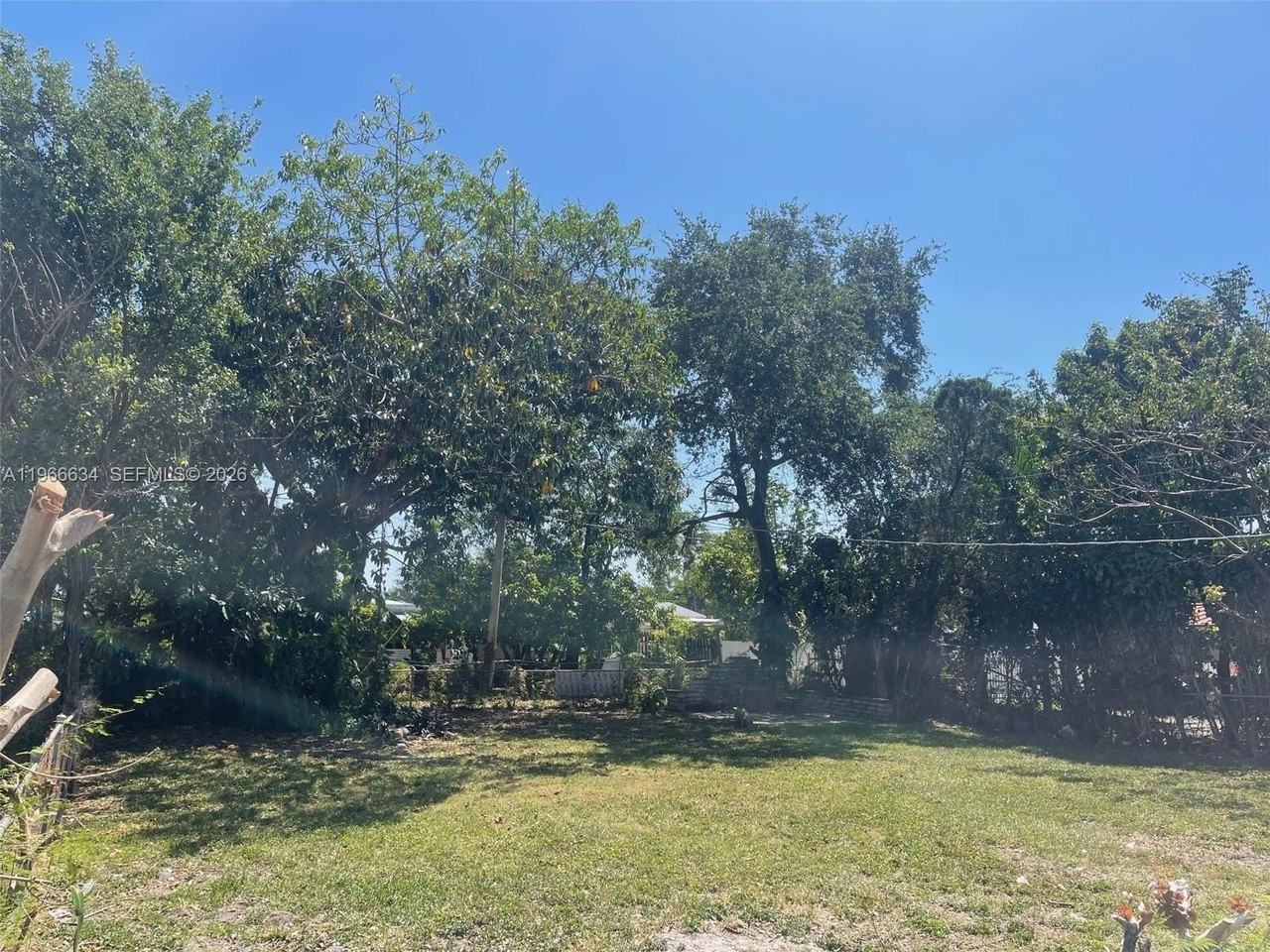 720 Nw 134th St - Photo 3 of 11