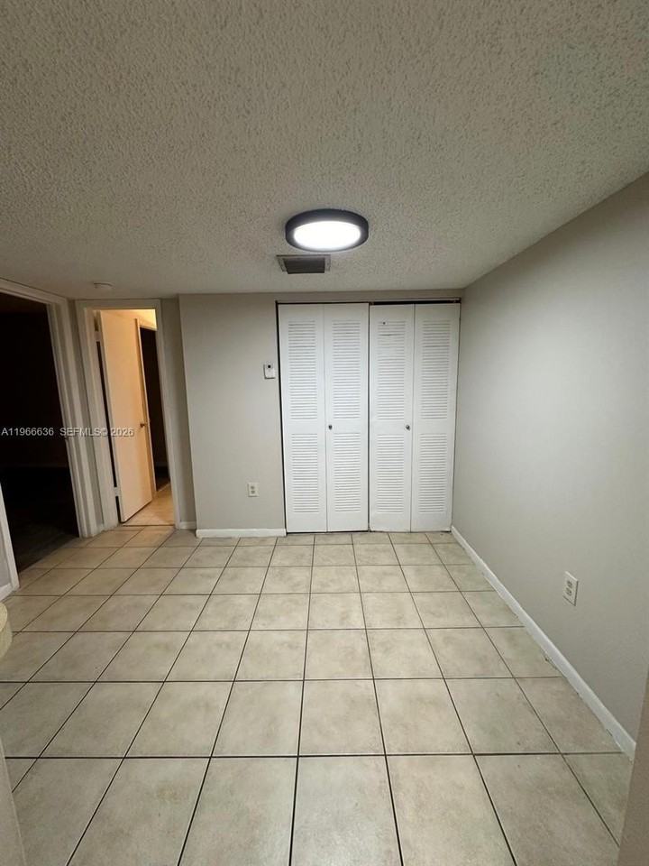 7160 Nw 179th St #309 - Photo 5 of 8