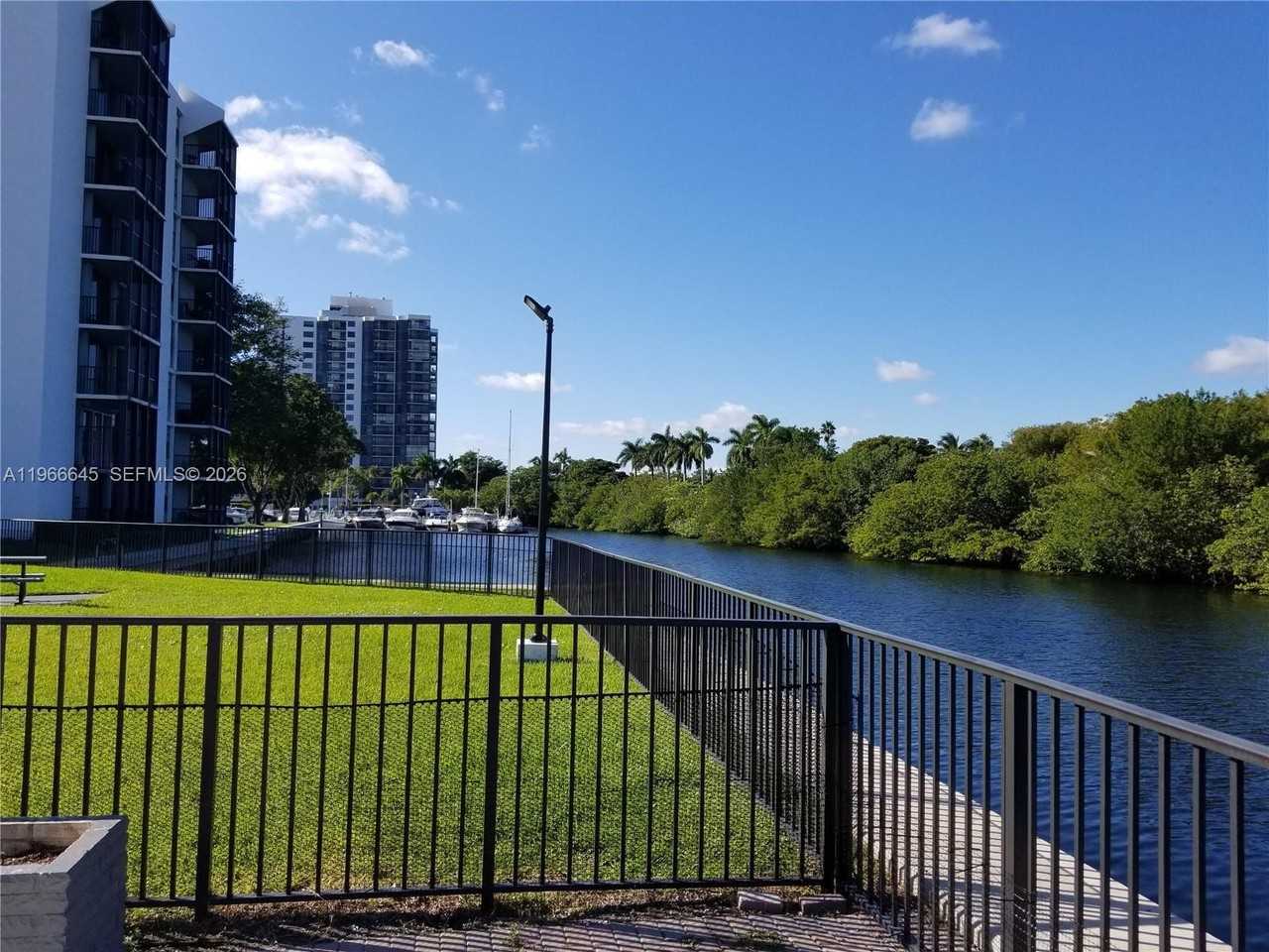 3401 N Country Club Dr #414 - Photo 6 of 34