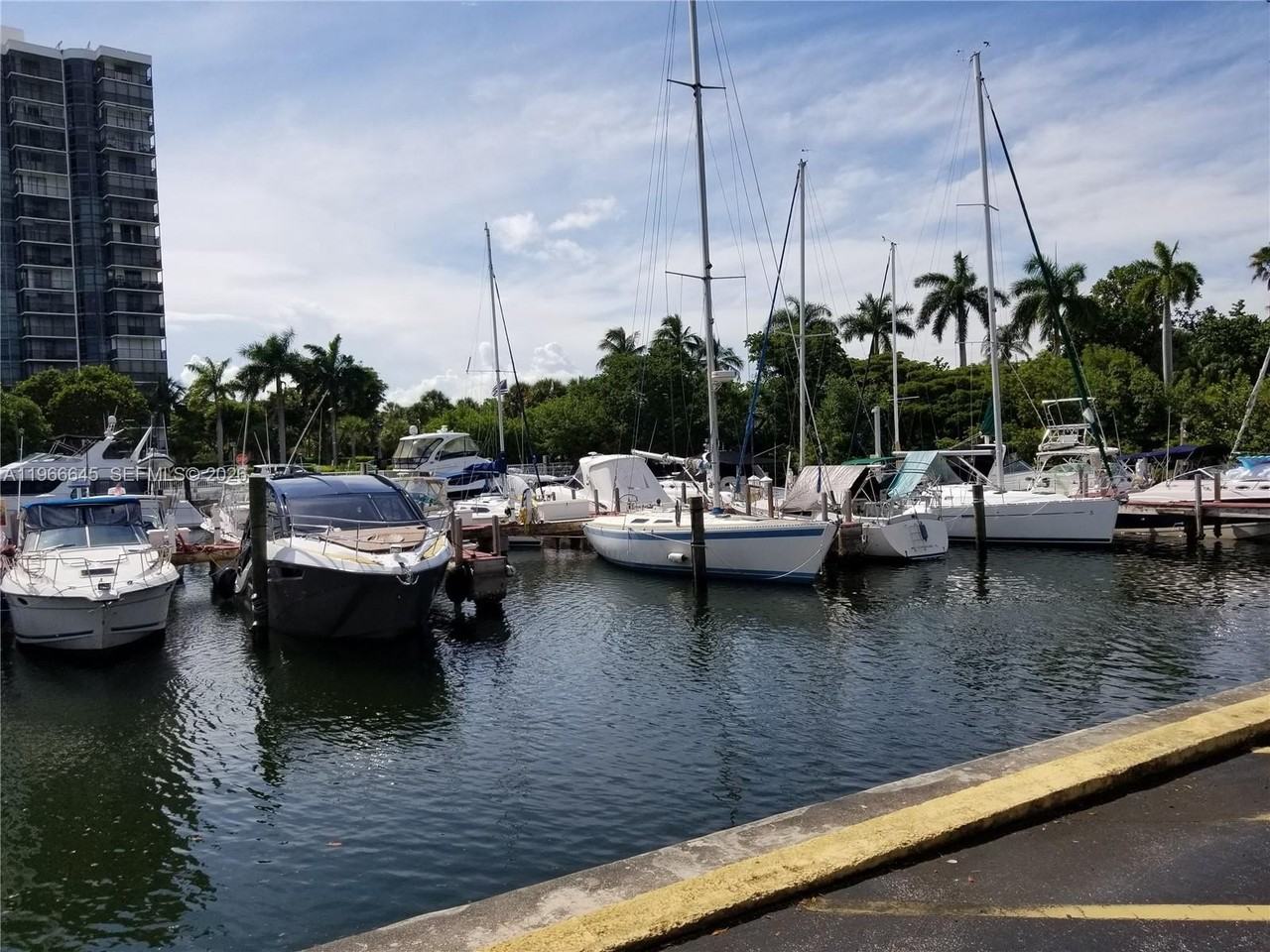 3401 N Country Club Dr #414 - Photo 7 of 34