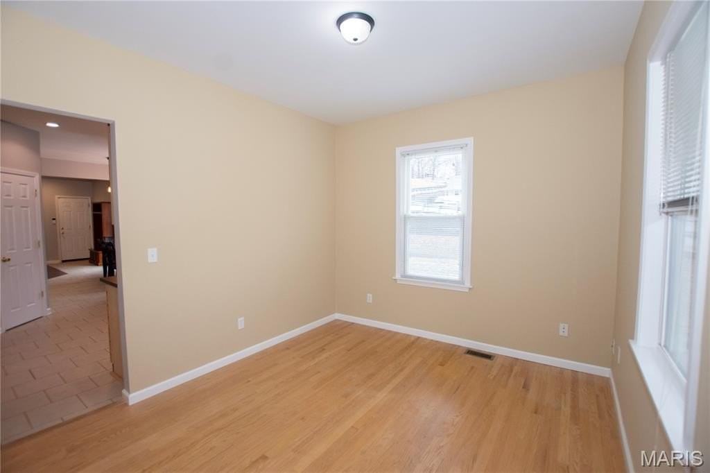 14 Jefferson Ave - Photo 4 of 30