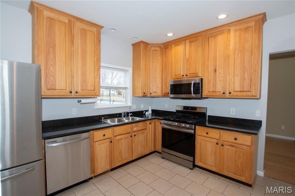 14 Jefferson Ave - Photo 5 of 30