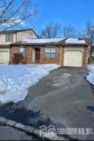 featured image of 32 Dogwood Dr