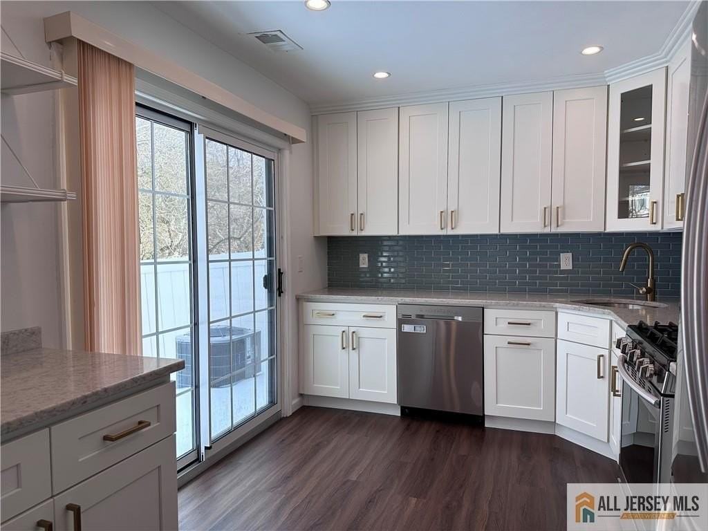 12 Covington Ct #12 - Photo 2 of 13