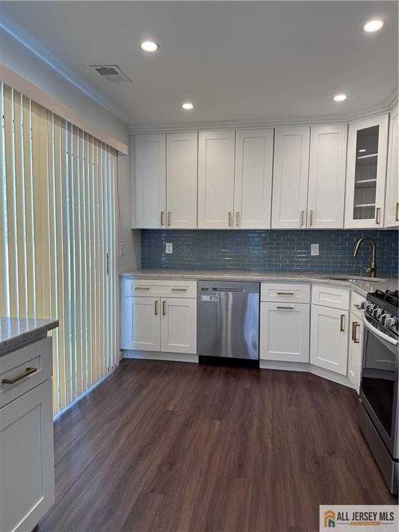 12 Covington Ct #12 - Photo 3 of 13