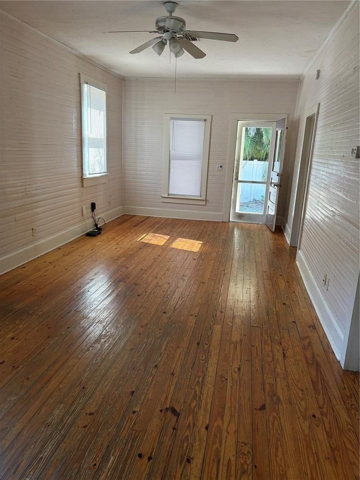 1551 7th St - Photo 2 of 10