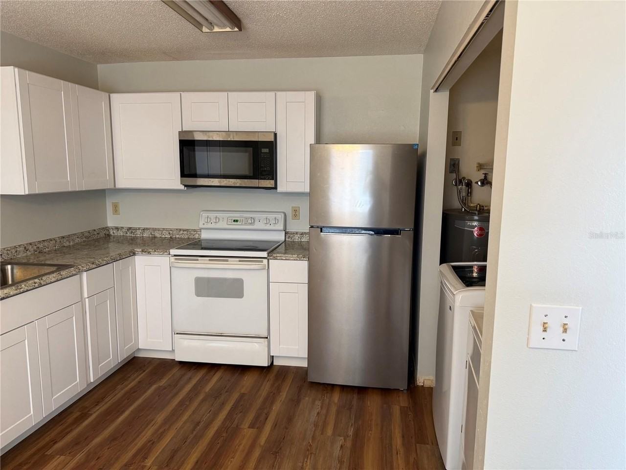 1780 Shadow Ln #5 - Photo 5 of 18