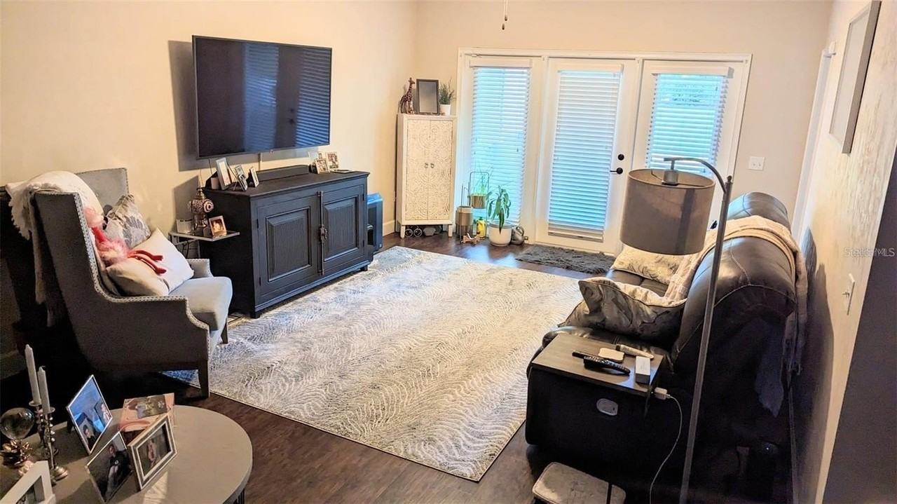 12628 Nw 11th Pl - Photo 5 of 17